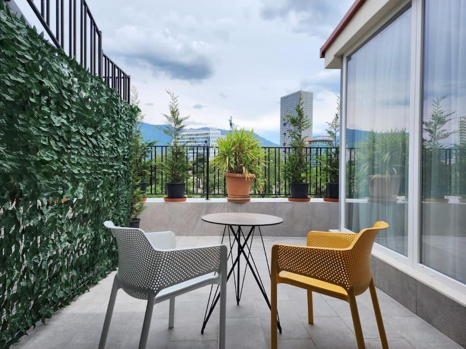 Penthouse With A City View 티라나 외부 사진