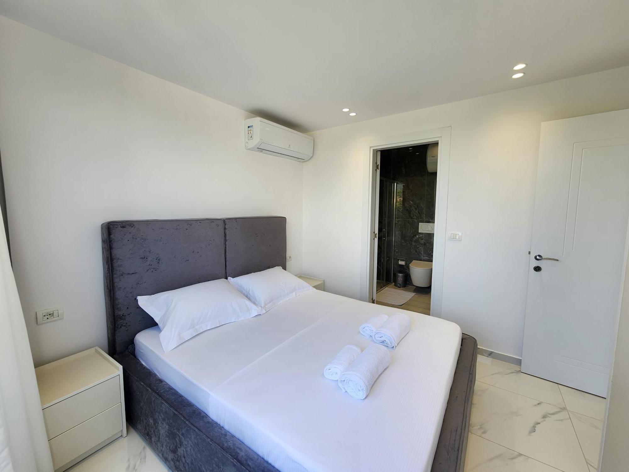 Penthouse With A City View 티라나 외부 사진